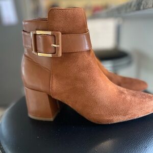 AEROSOLES Pumpkin Colored Suede Ankle Boots